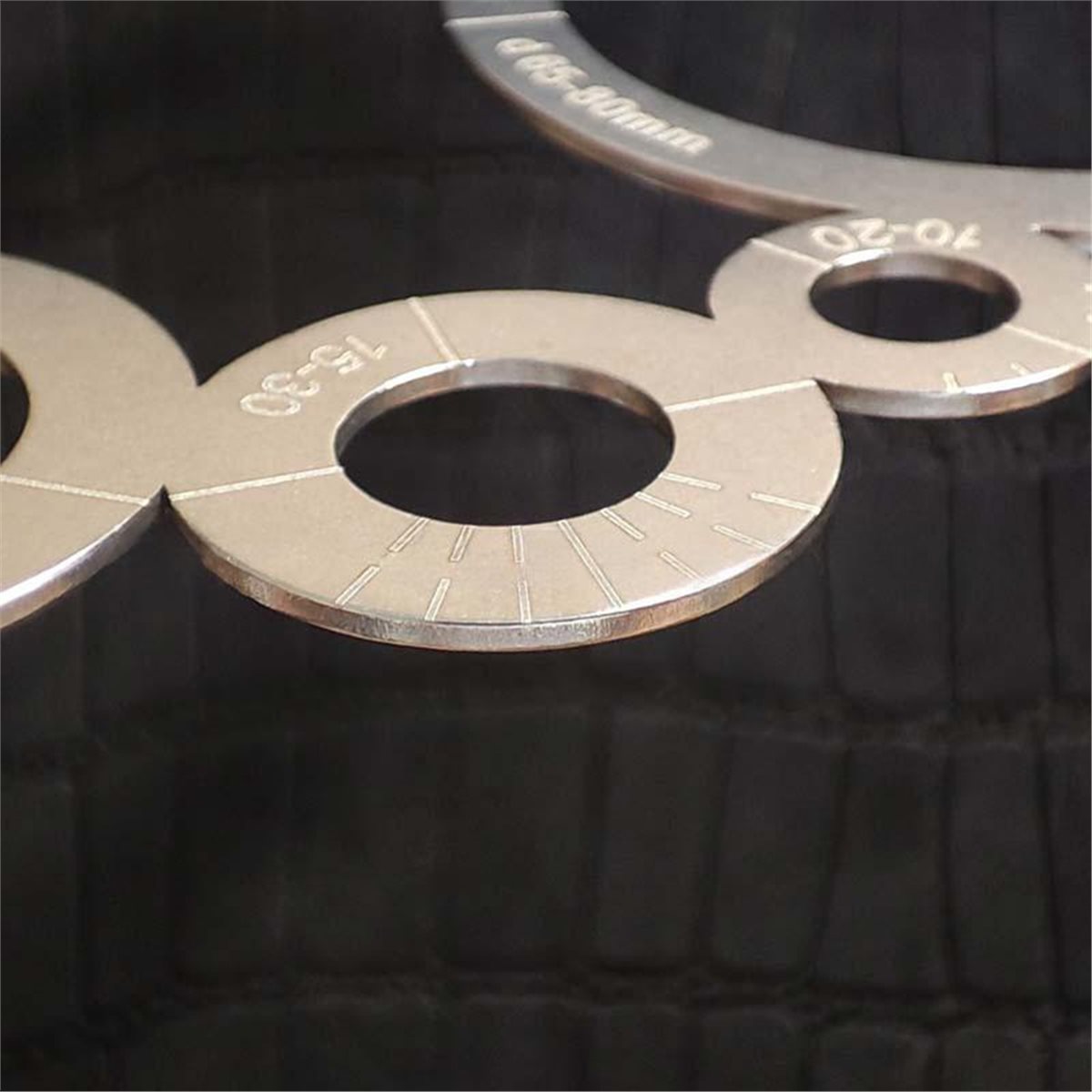 Leatherwork Essentials - Nouvel Outil 2026 : Règle de