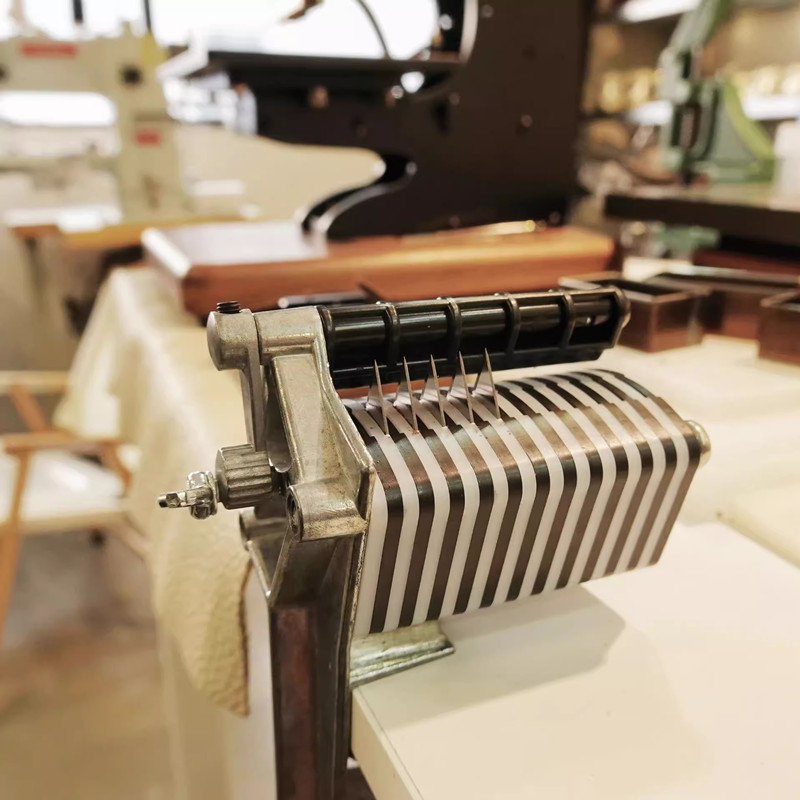 Machine de découpe de bandes d - Leatherworking Equipment avis et prix